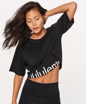 Lululemon Cortes Crop T-Shirt Logo Negros | 834719HAJ