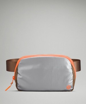 Lululemon Everywhere Belt Bag Plateados Metal Marrom Naranjas | 164573TCF