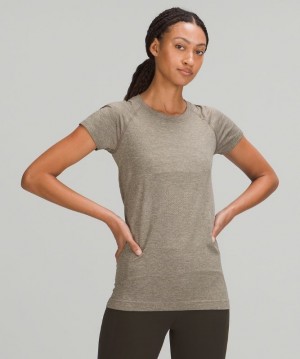 Lululemon Swiftly Tech Short Sleeve 2.0 Beige | 173562GMX